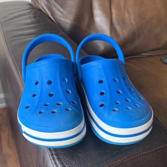 DONATED. Lot Crocs size 2 plus Zara jeans and Hartley tshirt and swim trunks - Picture 4 of 12